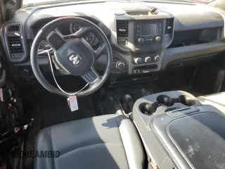 2022 Ram 2500 Tradesman z VIN 3C6UR5HJXNG191955, wystawiony jako Copart lot #53498065 z przebiegiem 180 150 mil mil oraz Szkoda całkowita • Salvage title. Historia ofert i sprzedaży dostępna na DreamBid. Obrazek 8.