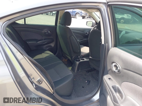 2016 Nissan Versa S z VIN 3N1CN7AP9GL829345, wystawiony jako IAAI lot #42441630 z przebiegiem 147 607 mil mil oraz . Historia ofert i sprzedaży dostępna na DreamBid. Obrazek 8.