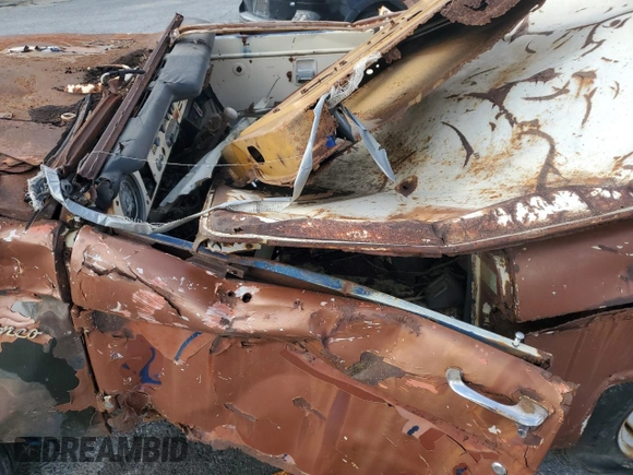 1974 Ford Bronco z VIN U15GLT71142, wystawiony jako Copart lot #52448935 z przebiegiem 49 037 mil mil oraz Czysty tytuł • Clean title. Historia ofert i sprzedaży dostępna na DreamBid. Obrazek 7.