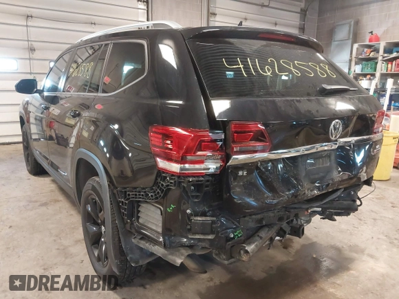 2019 Volkswagen Atlas SE with VIN 1V2LR2CAXKC599542, listed as a IAAI auction lot 41628588 with 59,377 mi miles and . Bid and sale history available at DreamBid. Image 19.