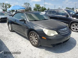 2010 Chrysler Sebring Touring z VIN 1C3BC5ED9AN153512, wystawiony jako Copart lot #54337055 z przebiegiem 134 560 mil mil oraz Szkody całkowita. Historia ofert i sprzedaży dostępna na DreamBid. Obrazek 4.