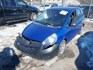 2007 Honda Fit with VIN JHMGD38457S027641, listed as a IAAI auction lot 41691381 with 211213 miles. Bid and sale history available at carsss.com. Image 17.