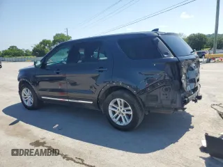 2017 Ford Explorer XLT z VIN 1FM5K7D8XHGA40965, wystawiony jako Copart lot #61990305 z przebiegiem 154 534 mil mil oraz Szkoda całkowita • Salvage title. Historia ofert i sprzedaży dostępna na DreamBid. Obrazek 2.