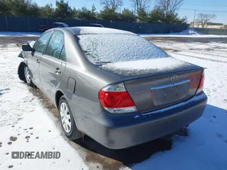 2006 Toyota Camry STD with VIN 4T1BE32K26U681429, listed as a IAAI auction lot 41526877 with 0 mi miles. Bid and sale history available at carsss.com. Image 3.