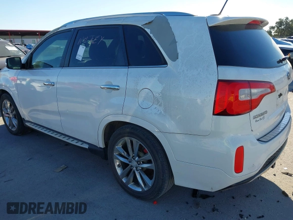 2014 Kia Sorento SX with VIN 5XYKW4A79EG503666, listed as a IAAI auction lot 41270621 with 189,462 mi miles. Bid and sale history available at carsss.com. Image 3.