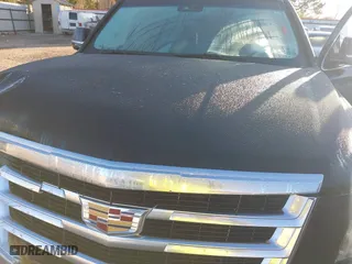 2019 Cadillac Escalade Luxury with VIN 1GYS4BKJ7KR273332, listed as a IAAI auction lot 40895521 with 64,175 mi miles. Bid and sale history available at carsss.com. Image 10.