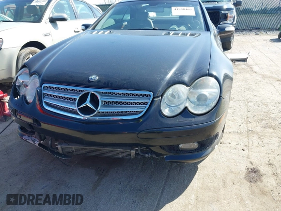 2005 Mercedes-Benz SL 55 AMG with VIN WDBSK74F35F103586, listed as a IAAI auction lot 41958469 with Not provided miles and . Bid and sale history available at DreamBid. Image 6.