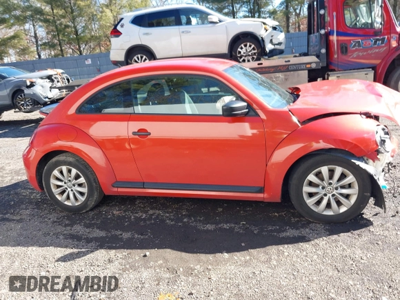 2017 Volkswagen Beetle 1.8T Fleet with VIN 3VWF17AT7HM618771, listed as a IAAI auction lot 41595088 with 67,943 mi miles. Bid and sale history available at carsss.com. Image 13.