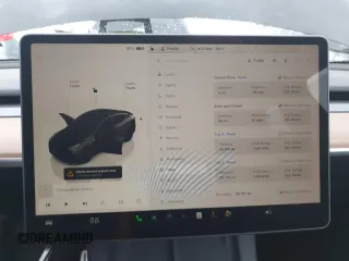 2023 Tesla Model Y Performance with VIN 7SAYGDEF3PF847225, listed as a Copart auction lot 52171135 with 29,724 mi miles and Salvage Title. Bid and sale history available at DreamBid. Image 9.