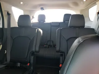 2024 Honda Pilot EX-L 7 Passenger with VIN 5FNYG1H53RB039572, listed as a Copart auction lot 57660834 with 690 mi miles and Salvage Title. Bid and sale history available at carsss.com. Image 10.
