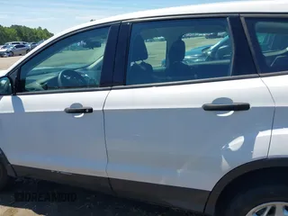 2017 Ford Escape S с VIN 1FMCU0F75HUD67692, выставлен на аукционе IAAI как лот 42558196 с пробегом 68 390 миль миль и . История ставок и продаж доступна на DreamBid. Изображение 15.