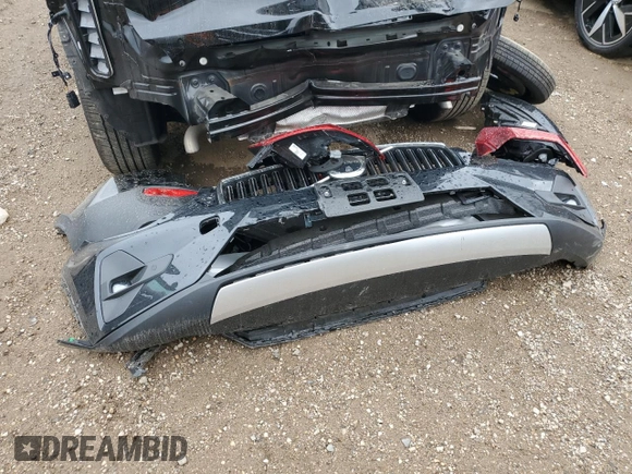 2023 Volvo XC40 Ultimate Bright Theme с VIN YV4L12UA1P2075634, выставлен на аукционе Copart как лот 67070524 с пробегом Не указан миль и Списание • Salvage title. История ставок и продаж доступна на DreamBid. Изображение 12.