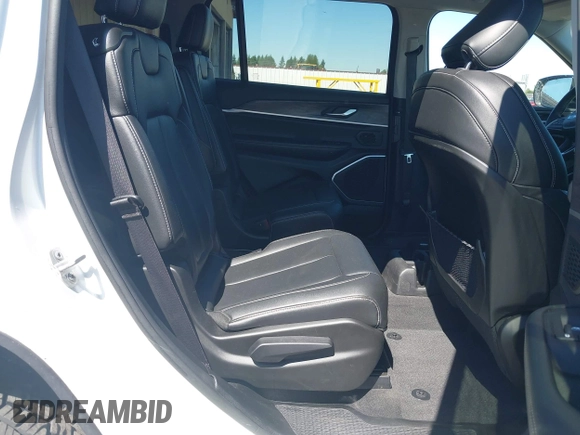 2022 Jeep Grand Cherokee Limited with VIN 1C4RJKBG1N8515561, listed as a IAAI auction lot 42628064 with 29,744 mi miles and . Bid and sale history available at DreamBid. Image 8.