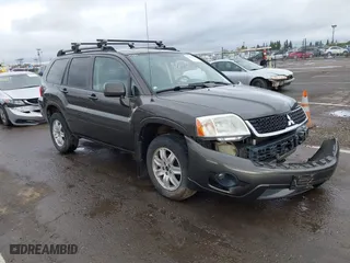 2011 Mitsubishi Endeavor LS with VIN 4A4JN2AS2BE035817, listed as a IAAI auction lot 41861391 with 223,657 mi miles. Bid and sale history available at carsss.com. Image 1.