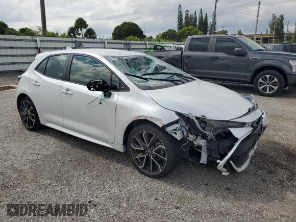 2022 Toyota Corolla Hatchback XSE with VIN JTNC4MBE1N3174369, listed as a Copart auction lot 67378154 with 20,952 mi miles and Salvage Title. Bid and sale history available at carsss.com. Image 4.