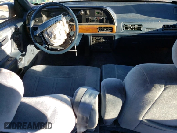 1991 Ford Taurus z VIN 1FACP52U3MA237495, wystawiony jako Copart lot #82519194 z przebiegiem 41 048 mil mil oraz Czysty tytuł • Clean title. Historia ofert i sprzedaży dostępna na DreamBid. Obrazek 8.