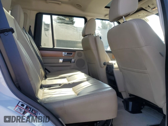 2015 Land Rover LR4 HSE z VIN SALAG2V69FA749772, wystawiony jako Copart lot #88805705 z przebiegiem 187 004 mil mil oraz Szkoda całkowita • Salvage title. Historia ofert i sprzedaży dostępna na DreamBid. Obrazek 11.