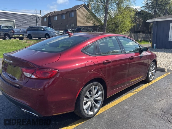 2015 Chrysler 200 S with VIN 1C3CCCBG4FN727223, listed as a Copart auction lot 54967785 with 90,451 mi miles and Clean Title. Bid and sale history available at carsss.com. Image 4.