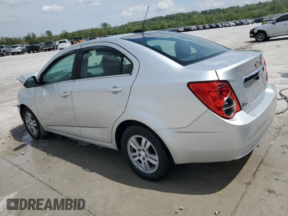 2015 Chevrolet Sonic LT z VIN 1G1JC5SHXF4108194, wystawiony jako Copart lot #54174955 z przebiegiem 146 443 mil mil oraz Szkoda całkowita • Salvage title. Historia ofert i sprzedaży dostępna na DreamBid. Obrazek 2.
