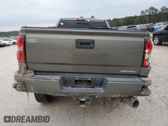 2017 GMC Sierra 2500HD Denali with VIN 1GT12UEY0HF119759, listed as a Copart auction lot 81334144 with 221,544 mi miles and Salvage Title. Bid and sale history available at carsss.com. Image 6.