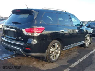 2015 Nissan Pathfinder Platinum with VIN 5N1AR2MM6FC666236, listed as a IAAI auction lot 41364384 with 117,730 mi miles. Bid and sale history available at carsss.com. Image 4.