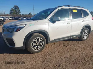 2019 Subaru Forester Premium with VIN JF2SKAEC2KH521416, listed as a IAAI auction lot 41392632 with 101,052 mi miles. Bid and sale history available at carsss.com. Image 2.