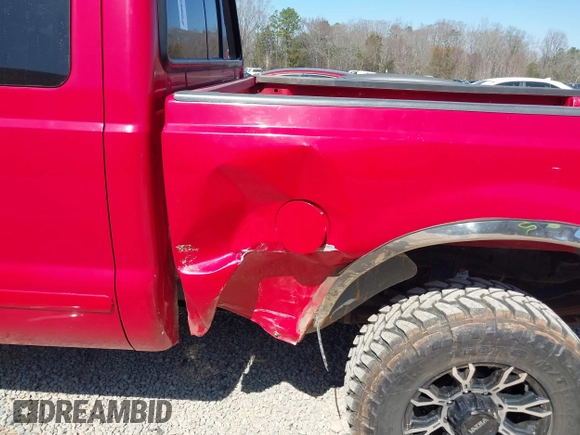 2001 Ford Super Duty F-250 XL with VIN 3FTNX21FX1MA88229, listed as a IAAI auction lot 41779497 with 178,211 mi miles. Bid and sale history available at carsss.com. Image 6.