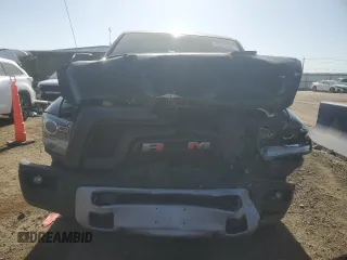 2017 Ram 1500 Rebel z VIN 1C6RR7YT3HS589170, wystawiony jako Copart lot #57115335 z przebiegiem 53 389 mil mil oraz Szkoda całkowita • Salvage title. Historia ofert i sprzedaży dostępna na DreamBid. Obrazek 5.