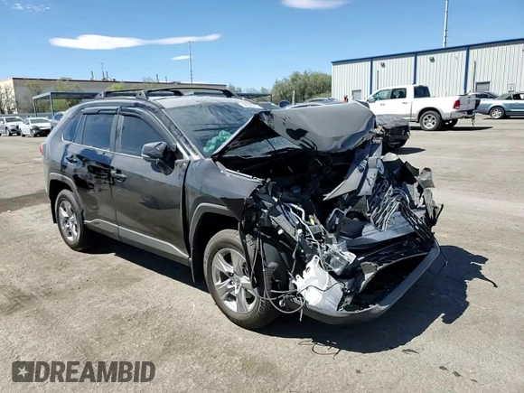 2024 Toyota RAV4 XLE with VIN 2T3P1RFV7RC462309, listed as a Copart auction lot 68385314 with 1,935 mi miles and Salvage Title. Bid and sale history available at carsss.com. Image 10.