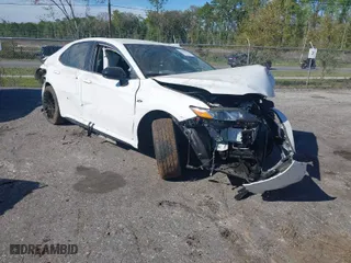 2020 Toyota Camry SE with VIN 4T1G11AK1LU964200, listed as a IAAI auction lot 41884627 with 66,308 mi miles. Bid and sale history available at carsss.com. Image 1.