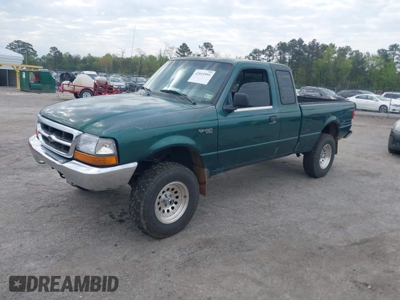 2000 Ford Ranger XL with VIN 1FTYR14VXYTA57062, listed as a IAAI auction lot 42019991 with 191,664 mi miles. Bid and sale history available at carsss.com. Image 2.