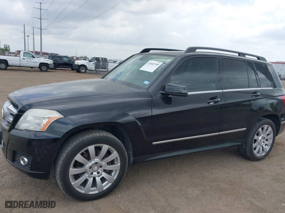2011 Mercedes-Benz GLK-Class GLK 350 with VIN WDCGG5GB0BF575949, listed as a IAAI auction lot 41852705 with 139,441 mi miles. Bid and sale history available at carsss.com. Image 6.