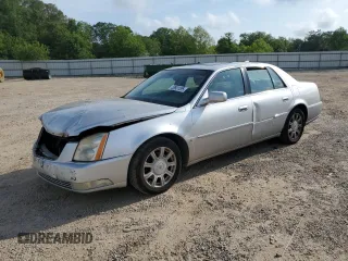 2009 Cadillac DTS 1SA z VIN 1G6KD57Y29U107985, wystawiony jako Copart lot #53931295 z przebiegiem 174 716 mil mil oraz Szkoda całkowita • Salvage title. Historia ofert i sprzedaży dostępna na DreamBid. Obrazek 1.