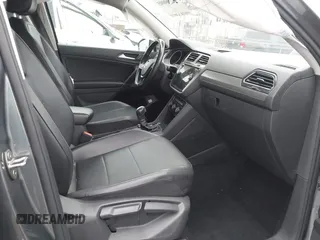 2018 Volkswagen Tiguan SEL z VIN 3VV3B7AX4JM005780, wystawiony jako IAAI lot #41880005 z przebiegiem 149 578 mil mil oraz . Historia ofert i sprzedaży dostępna na DreamBid. Obrazek 5.