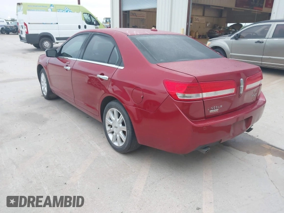 2010 Lincoln MKZ z VIN 3LNHL2GC2AR627799, wystawiony jako IAAI lot #42380024 z przebiegiem Nie podano mil oraz . Historia ofert i sprzedaży dostępna na DreamBid. Obrazek 3.