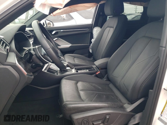 2019 Audi Q3 Premium Plus with VIN WA1BECF30K1067122, listed as a Copart auction lot 61161544 with 22,697 mi miles and Salvage Title. Bid and sale history available at carsss.com. Image 7.