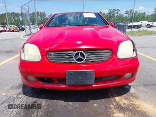 2003 Mercedes-Benz SLK 230 Kompressor z VIN WDBKK49F63F284252, wystawiony jako IAAI lot #42307320 z przebiegiem 180 893 mil mil oraz . Historia ofert i sprzedaży dostępna na DreamBid. Obrazek 6.