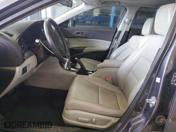 2017 Acura ILX z VIN 19UDE2F30HA012754, wystawiony jako Copart lot #57477965 z przebiegiem 116 606 mil mil oraz Szkoda całkowita • Salvage title. Historia ofert i sprzedaży dostępna na DreamBid. Obrazek 7.