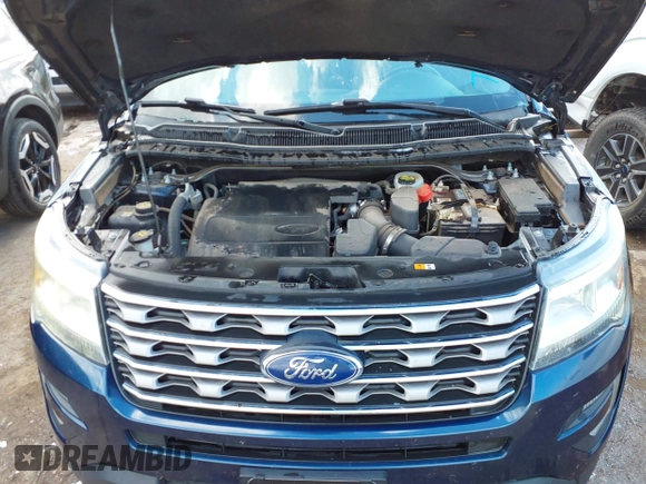 2017 Ford Explorer XLT z VIN 1FM5K7D86HGD63457, wystawiony jako IAAI lot #42363170 z przebiegiem 127 185 mil mil oraz . Historia ofert i sprzedaży dostępna na DreamBid. Obrazek 10.