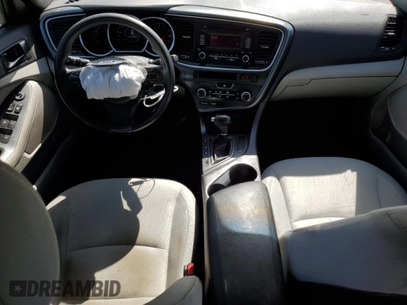 2015 Kia Optima LX z VIN 5XXGM4A78FG354023, wystawiony jako Copart lot #56218145 z przebiegiem 103 054 mil mil oraz Szkoda całkowita • Salvage title. Historia ofert i sprzedaży dostępna na DreamBid. Obrazek 8.