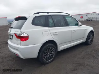 2007 BMW X3 3.0si with VIN WBXPC93457WF24671, listed as a IAAI auction lot 41916704 with 164,015 mi miles. Bid and sale history available at carsss.com. Image 4.