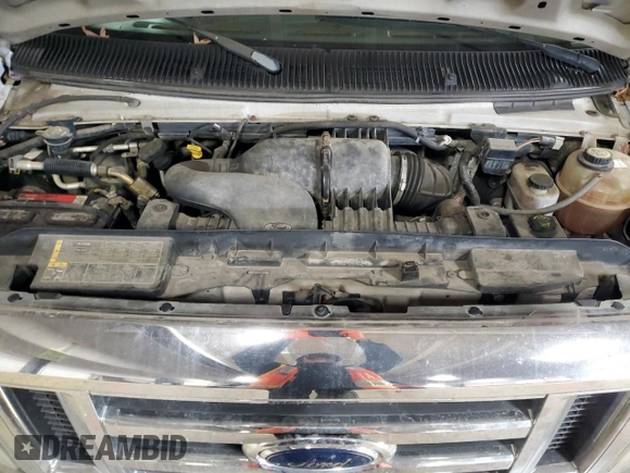 2008 Ford Econoline Passenger XL with VIN 1FBNE31L08DA49824, listed as a Copart auction lot 88313115 with 154,440 mi miles and Salvage Title. Bid and sale history available at carsss.com. Image 12.