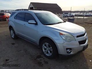 2012 Chevrolet Equinox LT w/2LT with VIN 2GNFLPE58C6310933, listed as a IAAI auction lot 41602733 with 271,815 mi miles. Bid and sale history available at carsss.com. Image 1.