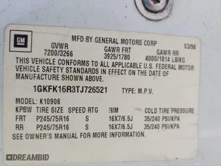 1996 GMC Suburban with VIN 1GKFK16R3TJ726521, listed as a IAAI auction lot 42055945 with 170,893 mi miles. Bid and sale history available at carsss.com. Image 9.