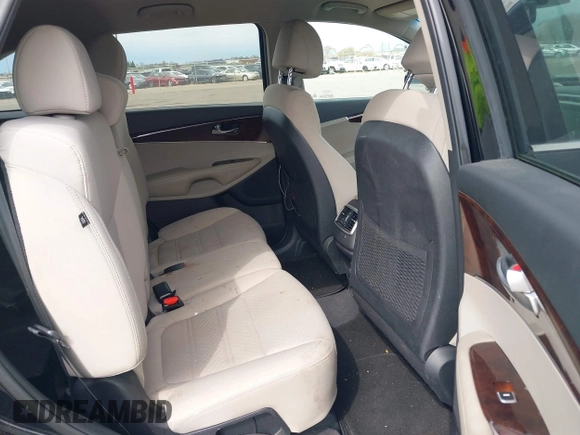 2017 Kia Sorento LX с VIN 5XYPGDA32HG203519, выставлен на аукционе IAAI как лот 42110057 с пробегом 80 102 миль миль и . История ставок и продаж доступна на DreamBid. Изображение 8.