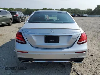 2019 Mercedes-Benz E 300 with VIN WDDZF4KB2KA552601, listed as a Copart auction lot 60702415 with 43,207 mi miles and Salvage title. Bid and sale history available at DreamBid. Image 6.