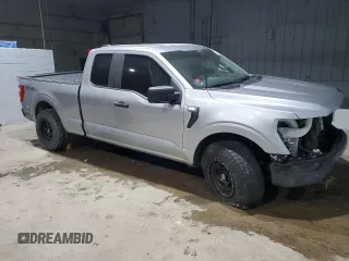 2022 Ford F-150 XL с VIN 1FTFX1E55NFB71587, выставлен на аукционе Copart как лот 84770224 с пробегом 43 261 миль миль и Списание • Salvage title. История ставок и продаж доступна на DreamBid. Изображение 4.