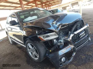 2015 Audi Q5 Premium with VIN WA1CFAFP1FA136866, listed as a IAAI auction lot 41677637 with 1 mi miles. Bid and sale history available at carsss.com. Image 1.