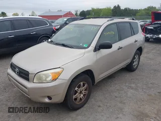 2007 Toyota RAV4 with VIN JTMBD33V576033296, listed as a IAAI auction lot 42088496 with 147,615 mi miles. Bid and sale history available at carsss.com. Image 2.