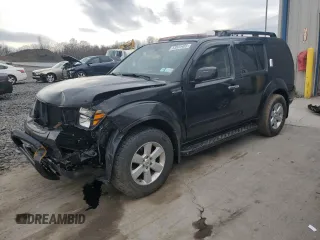 2008 Nissan Pathfinder S z VIN 5N1AR18B48C648467, wystawiony jako Copart lot #53825485 z przebiegiem 161 167 mil mil oraz Szkody całkowita. Historia ofert i sprzedaży dostępna na DreamBid. Obrazek 1.